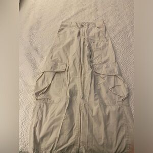 BDG Cream Cargo Pants- like new